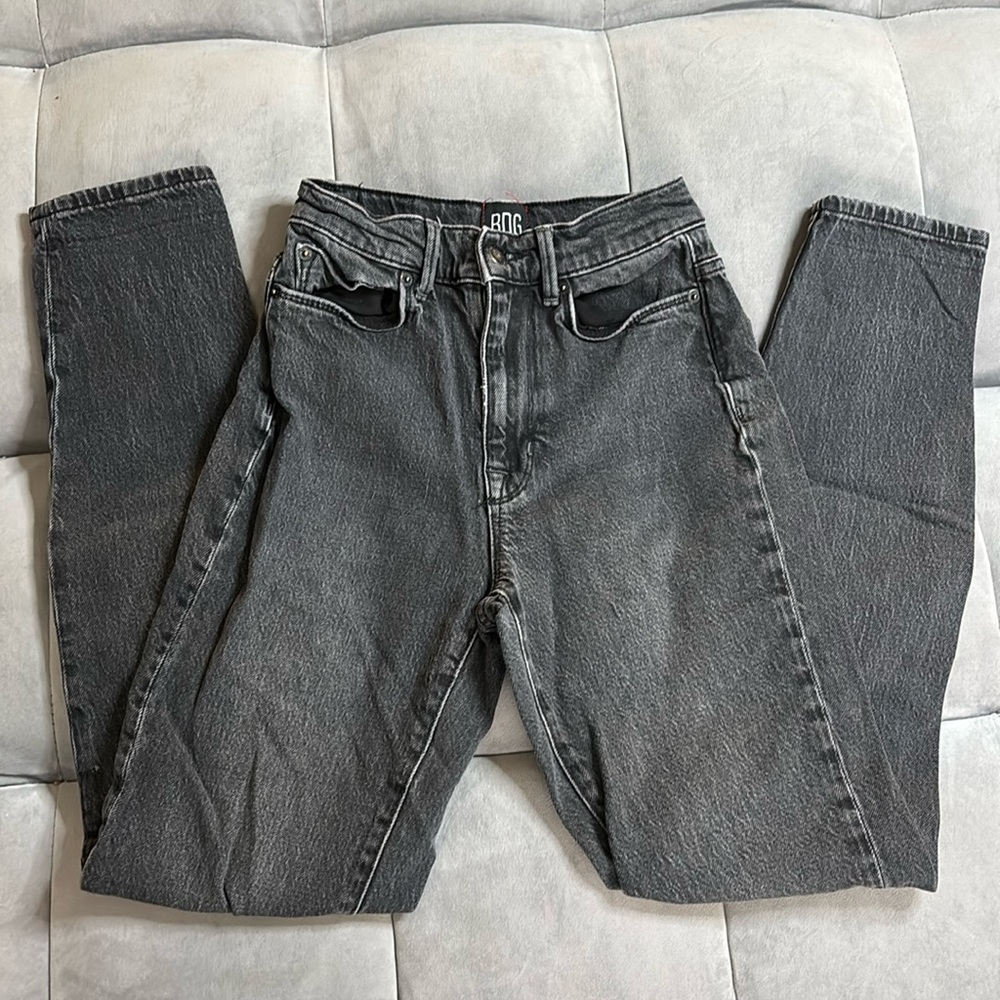 “BDG”: stretch high-rise mom jeans